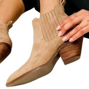 Women’s Portland Leather Patina Dakota Western Suede Ankle Boot in Taupe -size 7